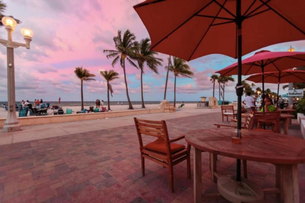 Walkabout 6 Suite On Hollywood Beach With Ocean Views Extérieur photo